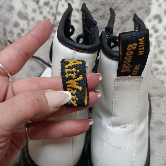 Classic White Lace-Up Boots - Picture 5 of 10